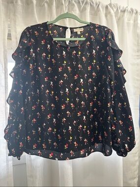 Black Floral Ruffle Sleeve Blouse